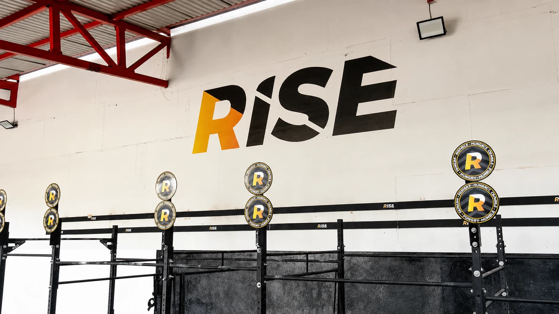 Área de Open Box en Rise Performance Center Santa Ana